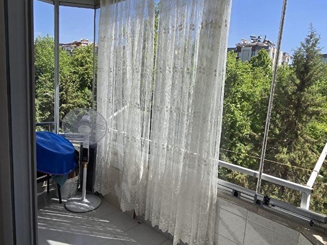 Güvenevlerde Köşebaşında Cadde Üzeri 3+1 Satılık Daire - Görsel 10
