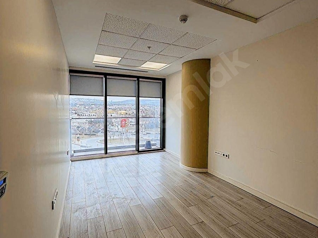 Maidan da 50 Net M² Kiralık Bölmeli Yapılı Manzaralı Ofis - Görsel 19