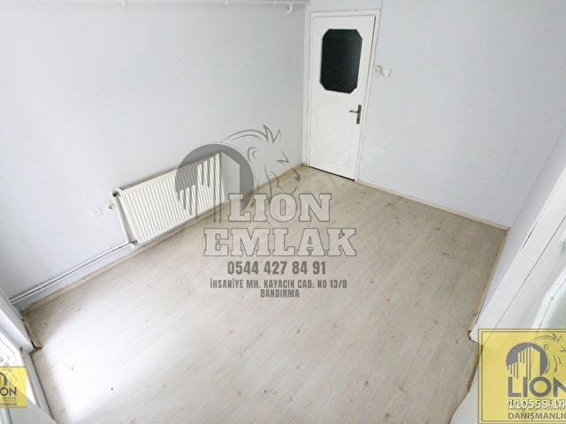 LION EMLAKTAN SUNULLAH MAHALLESİNDE KAPALI BALKONLU 2+1 SATILIK DAİRE - Görsel 13