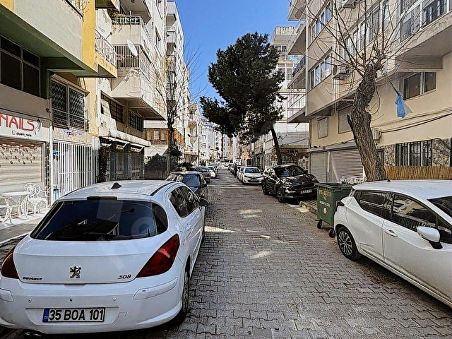 Bahçelievlerde 2+1 95m2 Doğalgazlı Bakımlı Satılık Daire - Görsel 3