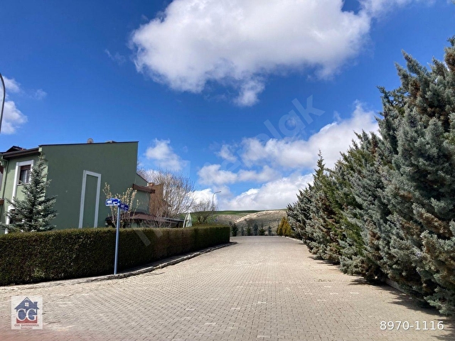 35 Adet Tam Müstakil  Yüzme Havuzlu,Tenis Kortlu,Sosyal Binalı Sitede,Natamam Bağımsız  Villa - Görsel 27