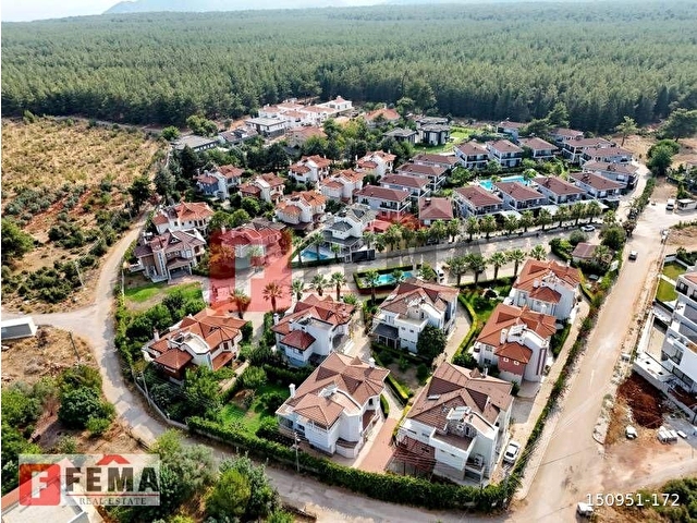Sitede Bahçeli Kiralık 6+1 Modern Villa -For Rent | FEMA - Görsel 2
