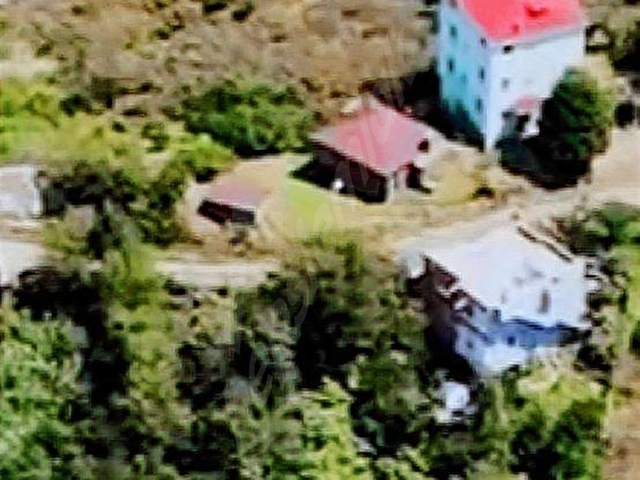 GİRESUN GÖRELE KARABURUNDA EV VE FINDIK BAHÇESİ