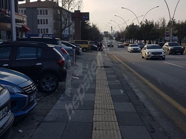 EMLAKZADEDEN ÇETİNEMEÇ BULVARI ÜZERİNDE ACİL SATILIK 3+1 DAİRE VE OFİS - Görsel 4