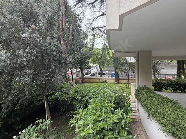 SUADİYE YUSUFÇAVUŞ SOKAK 4+1 180m2 BAKIMLI BOŞ DAİRE KİRALIK - Görsel 3