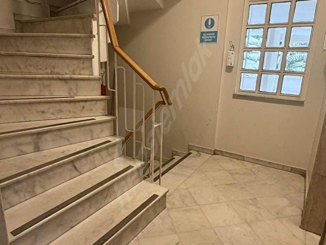 SUADİYE YUSUFÇAVUŞ SOKAK 4+1 180m2 BAKIMLI BOŞ DAİRE KİRALIK - Görsel 11