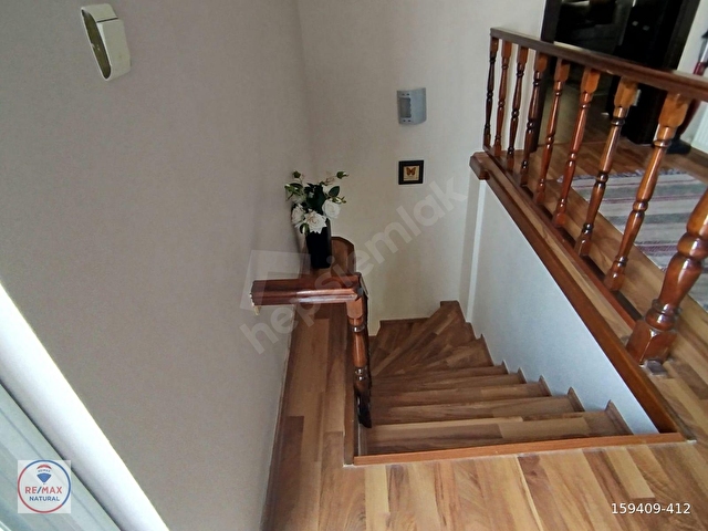 REMAX NATURALDAN GÖLCÜKDE DENİZ MANZARALI SATILIK DUBLEKS 4+1 - Görsel 25