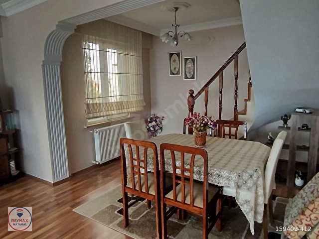 REMAX NATURALDAN GÖLCÜKDE DENİZ MANZARALI SATILIK DUBLEKS 4+1 - Görsel 11