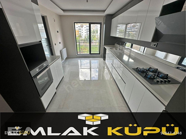 BAĞLICA MAHALLESİNDE SATILIK 4+1 MERKEZİ KONUMDA KAPALI OTOPARKLI ARA KATTA DAİRE