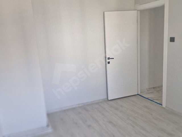 Karşıyaka Goncalar Mahallesin de Doğalgazlı Kiralık Daire - Görsel 24