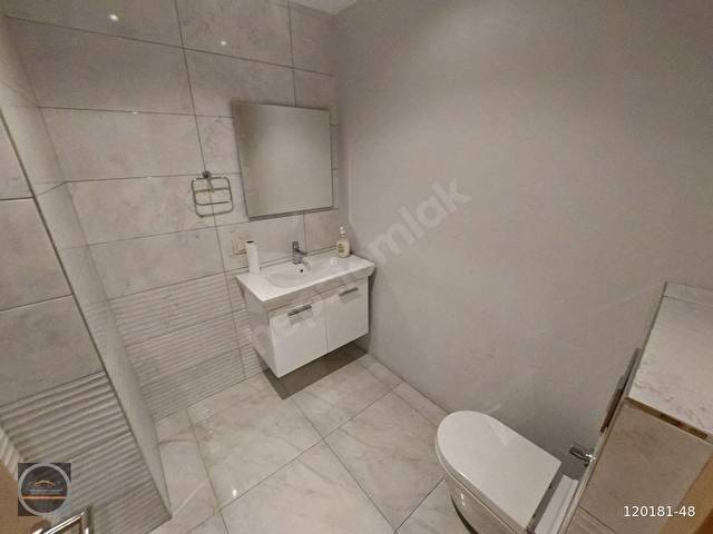 Selamiçeşme Bağdat Cad.Konut ve İş yerine Uygun Satılık 3+1Daire - Görsel 18