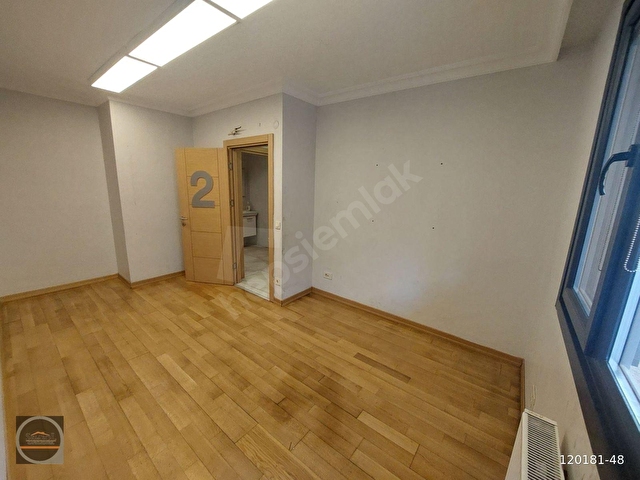 Selamiçeşme Bağdat Cad.Konut ve İş yerine Uygun Satılık 3+1Daire - Görsel 15