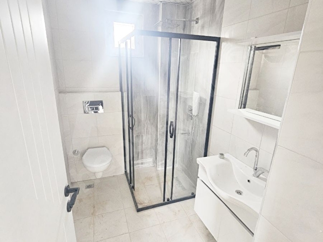 AYDOĞMUŞTA TAKASA AÇIK 2+1 SIFIR HAVUZLU KATTA DAİRE - Görsel 23