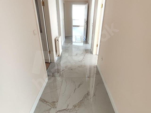 CUMHURİYET MAHALLESİNDE İÇİ YAPILI GENİŞ ARAKAT BALKONLU DAİRE 3+1 - Görsel 16