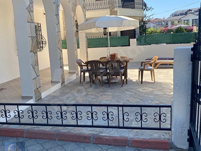 Dalyan Merkezde Ortak Kullanım Havuzlu Tripleks 4 + 1 Villa - Görsel 17
