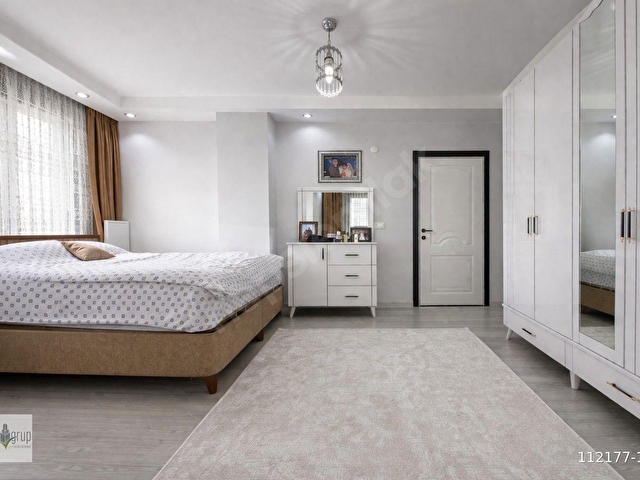 BEYLİKDÜZÜ KAVAKLIDA MERKEZİ LOKASYONDA 2+1 ARA KAT DAİRE - Görsel 5
