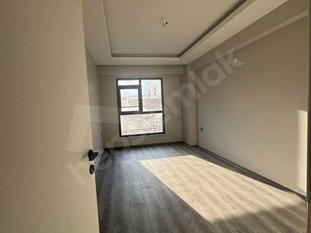 BANDIRMA MAVİ EMLAKTAN YENİMAHALLEDE 2+0 ARAKAT KİRALIK DAİRE - Görsel 26