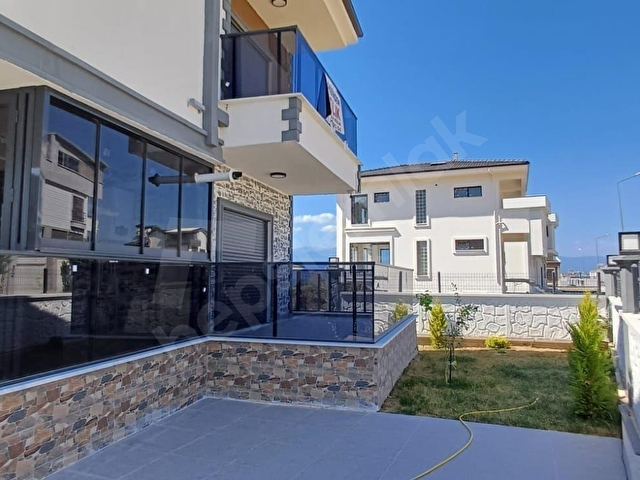 *ANCHORA ADYAR TAYLIELİNDE SIFIR OTURUM GÖRMEMİŞ YAPILI VİLLA
