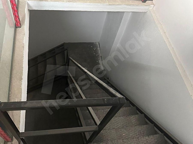 KUŞADASI ADAPARK AVM İÇERİSİNDE TEKLİ DÜKKAN FİYATINA ÇİFTLİ DÜKKAN - Görsel 5
