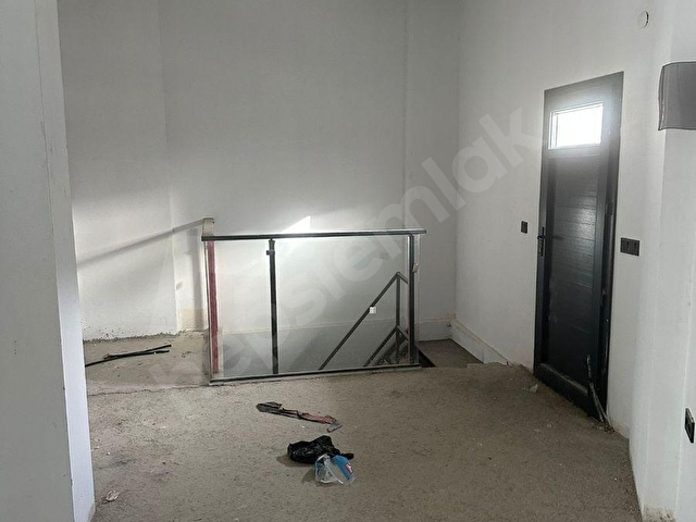 KUŞADASI ADAPARK AVM İÇERİSİNDE TEKLİ DÜKKAN FİYATINA ÇİFTLİ DÜKKAN - Görsel 18