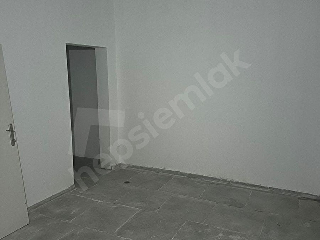 KUŞADASI ADAPARK AVM İÇERİSİNDE TEKLİ DÜKKAN FİYATINA ÇİFTLİ DÜKKAN - Görsel 2