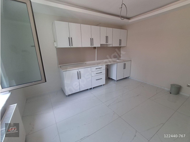 NERDEMİ ÇUKURAMBARIN MERKEZİNDE METROYA YAKIN KATTA 3+1 130 M2  KİRALIK OFİS - Görsel 11