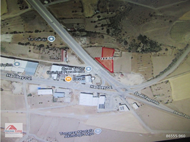 Kayseri Develi Feneseyukarı mahallesi  Ana asfalt yola 97 m2 cepheli 3294 m2Tamtapu satılık Tarla