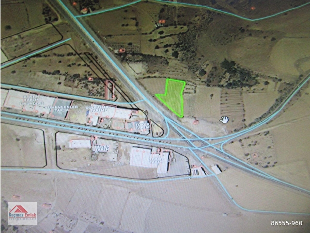 Kayseri Develi Feneseyukarı mahallesi  Ana asfalt yola 97 m2 cepheli 3294 m2Tamtapu satılık Tarla - Görsel 3