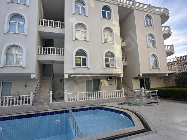 HAVUZLU SİTEDE DENİZ 250 METRE MESAFEDE FUL EŞYALI 2+1 DAİRE - Görsel 2