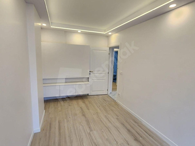 İSTHANBUL EVLERİNDE TAMAMEN YENİLENMİŞ FULL YAPILI SATILIK DAİRE - Görsel 28