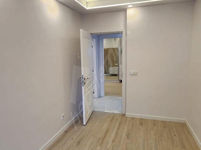 İSTHANBUL EVLERİNDE TAMAMEN YENİLENMİŞ FULL YAPILI SATILIK DAİRE - Görsel 30