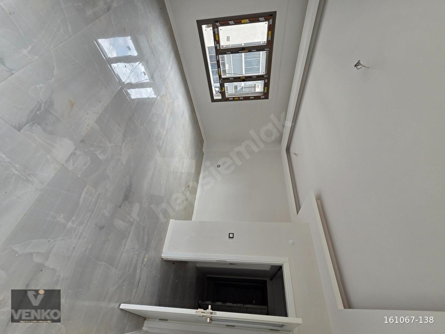 MENEMEN KOYUNDERE SIFIR KİRALIK HAVUZLU SİTEDE 2+1 ARAKAT DAİRE - Görsel 10