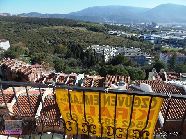 BORNOVA EVKA3 DE ÜÇ ODA SALON SÜPER MANZARALI,DOĞALGAZLI,HAZIR MUTFAKLI GÜZEL BİR EV - Görsel 3