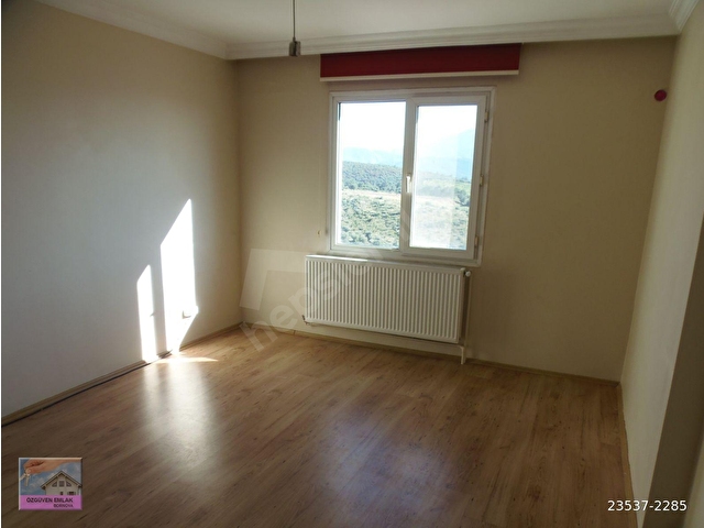 BORNOVA EVKA3 DE ÜÇ ODA SALON SÜPER MANZARALI,DOĞALGAZLI,HAZIR MUTFAKLI GÜZEL BİR EV - Görsel 8