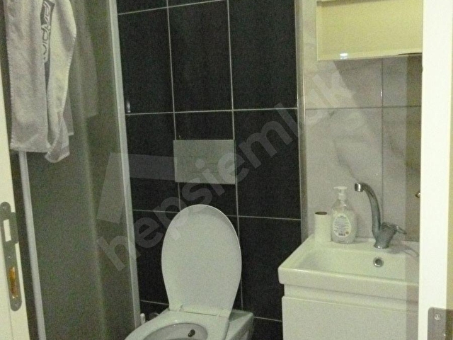 SAHİBİNDEN  KİRALIK EŞYALI STÜDYO APART  DAİRE  ÜNİVERSİTE YAKINI   BALKONLU ÖN CEPHE  KOMBİLİ - Görsel 7