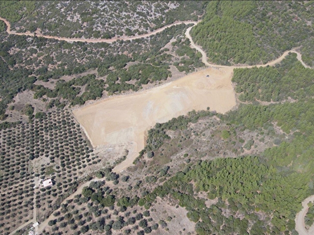 Kuşadası Yeniköyde Satılık 14.600 m2 Tarla - Görsel 11