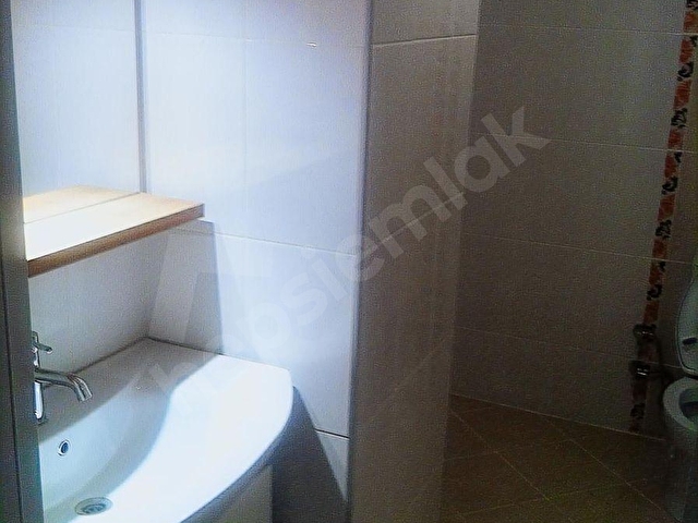 PENDİK KURTKÖY ŞEYHLİ MAHALLESİNDE ÖZGÜN SİTESİNDE GENİŞ DAİRE - Görsel 10