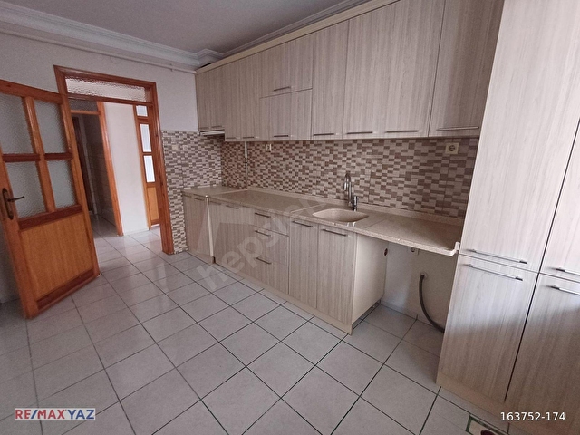 REMAX YAZDAN KUVA-i MİLLİYE MAHALLESİ GENİŞ KİRALIK DAİRE - Görsel 14