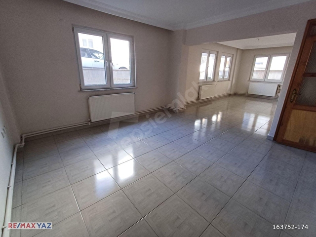 REMAX YAZDAN KUVA-i MİLLİYE MAHALLESİ GENİŞ KİRALIK DAİRE - Görsel 6
