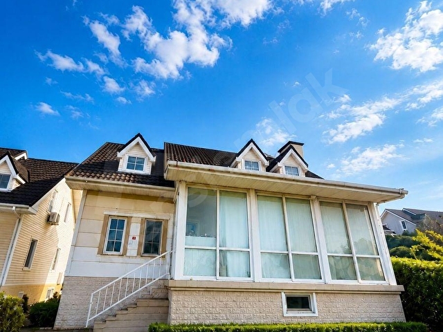 BÜYÜKÇEKMECE SİTE İÇERİSİNDE SATILIK 6+2 ULTRA GENİŞ VİLLA - Görsel 21