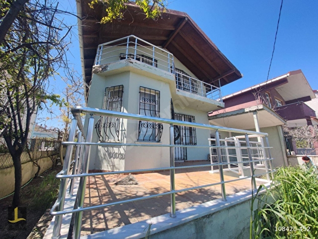 Arnavutköy Karaburunda Sahile Yakın Satılık Villa - Görsel 23