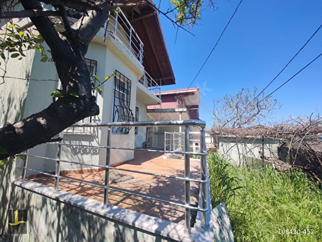 Arnavutköy Karaburunda Sahile Yakın Satılık Villa - Görsel 19
