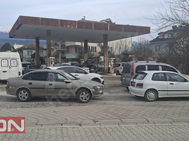 SEYDİKEMER GERİŞBURNU MAH.İLKONDAN SATILIK TİCARİ KÖŞE PARSEL