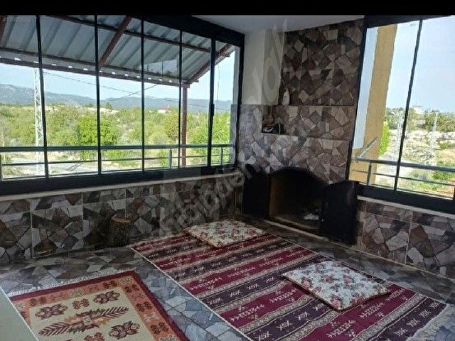 Satılık 2 katlı ev ve 4500 metrekare bahçe - Görsel 6