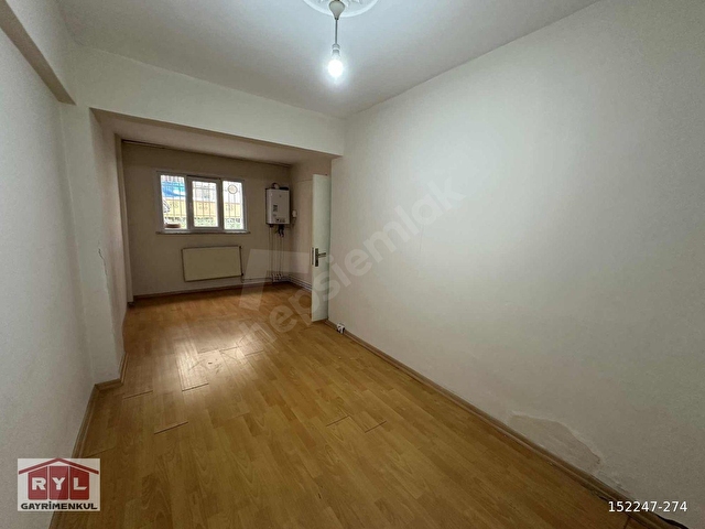 Ümraniye Bisan Sitesinde 2+1 Bahçe katı dayre - Görsel 2