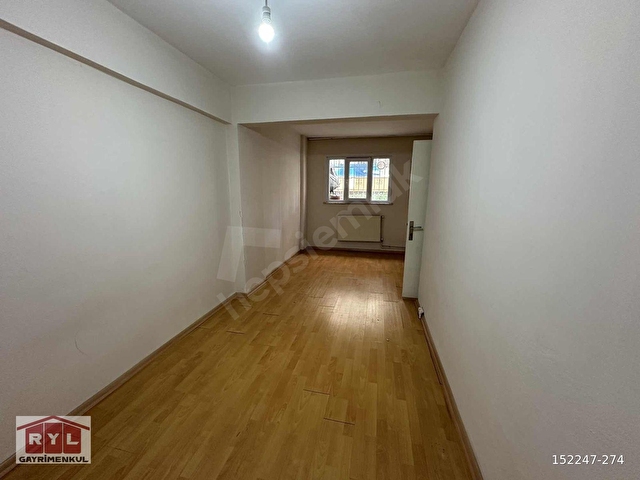 Ümraniye Bisan Sitesinde 2+1 Bahçe katı dayre - Görsel 3