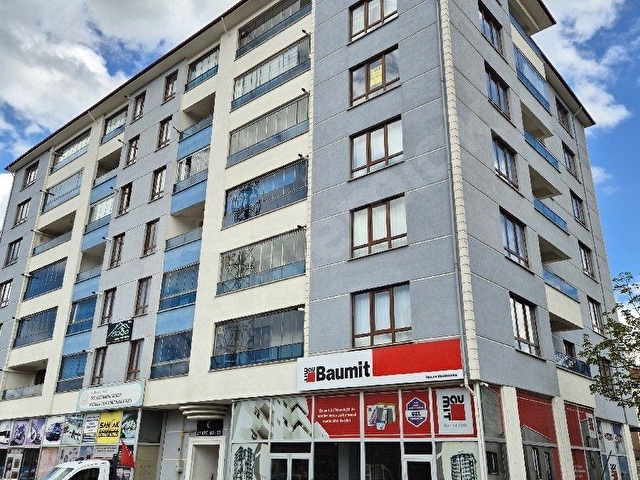 AK EMLAKTAN SALI PAZARINDA GENİŞ, KULLANIŞLI 2+1 SATILIK DAİRE - Görsel 2