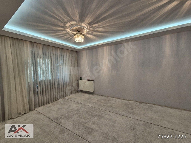 AK EMLAKTAN SALI PAZARINDA GENİŞ, KULLANIŞLI 2+1 SATILIK DAİRE - Görsel 11