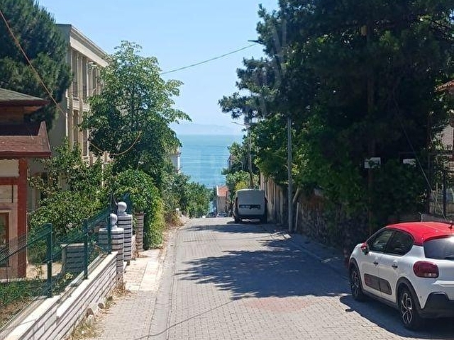 CUMHURİYETTE.DENİZ MANZARALI YATIRIMLIK EŞYALI SATILIK 1+1 DAİRE - Görsel 27