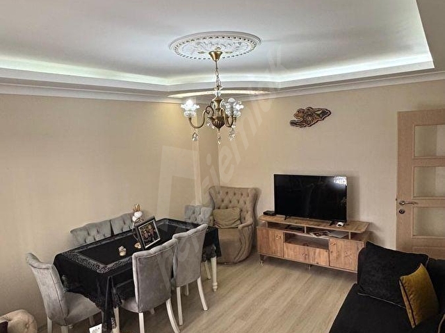 S.ÇİFTLİĞİ MAH 3+1 110M2 EBEWEYN BANYOLU BALKONLU Y. GRİŞ DAİRE - Görsel 4